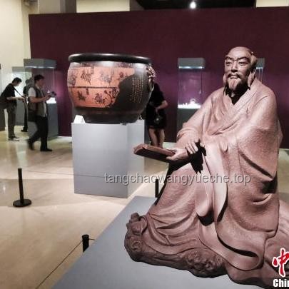 班里来了一位美术老师！：传统教学方式与艺术教育创新的对比分析