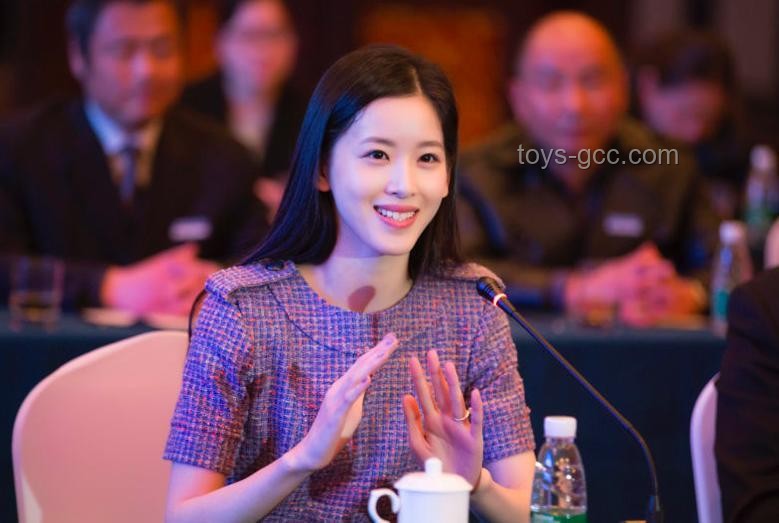 河智苑近照分析：演艺生涯与个人形象管理的融合策略